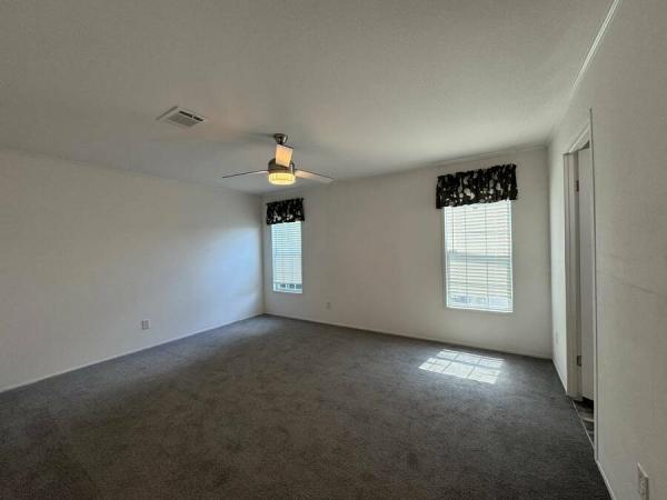 2023 SIG 4523E  Home