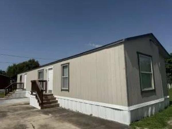 Photo 1 of 2 of home located at 3707 E Us Business 83, #223 Donna, TX 78537