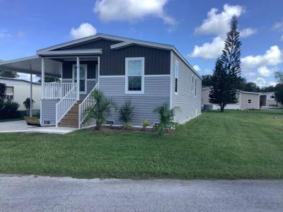 Photo 2 of 19 of home located at 1455 90th Ave Lot 285 Vero Beach, FL 32966