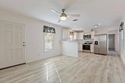Photo 5 of 11 of home located at 1654 Clearwater Largo Road, #212 Clearwater, FL 33756