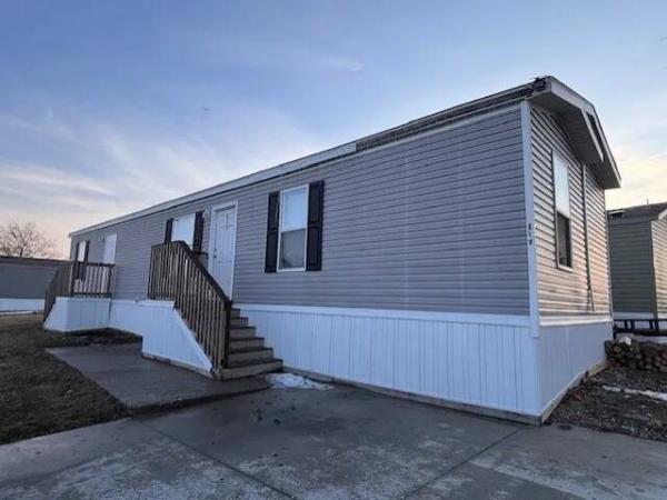 Photo 1 of 2 of home located at 2220 Dunkelburg Rd Lot#829 Fort Wayne, IN 46819