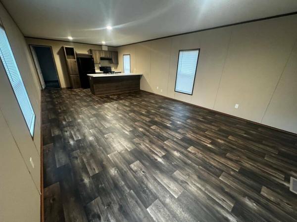 2022  Mobile Home For Sale