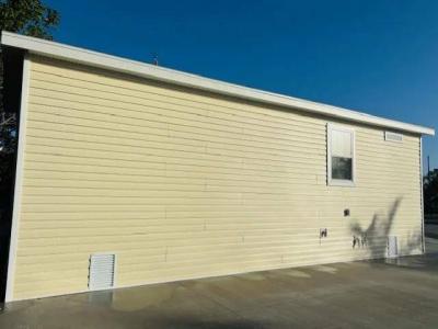 Photo 4 of 20 of home located at 325 Marie Ln, #325 Naples, FL 34104