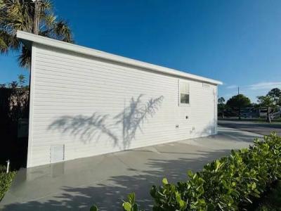 Photo 4 of 19 of home located at 326 Marie Ln, #326 Naples, FL 34104