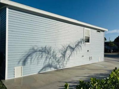 Photo 5 of 19 of home located at 327 Marie Ln, #327 Naples, FL 34104