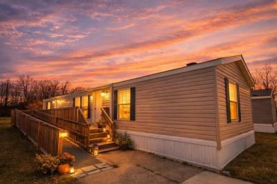 Mobile Home at 2220 Dunkelburg Rd Lot#737 Fort Wayne, IN 46819