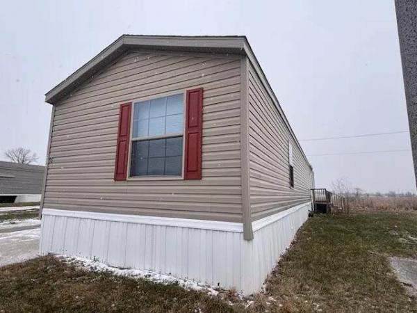 2017 LH168032LF  Home