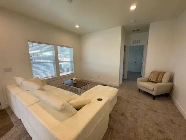 2025 51TPO24483AH26  Home