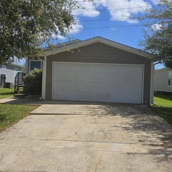 2004  Mobile Home For Sale