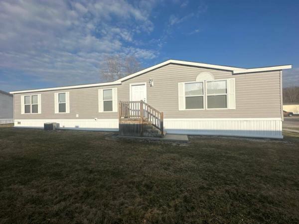 2002  Mobile Home For Sale