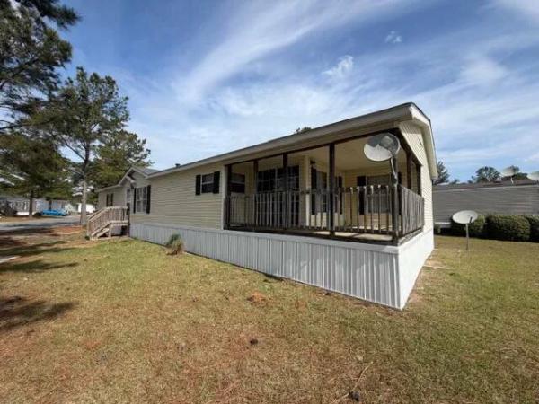 2000  Mobile Home For Sale