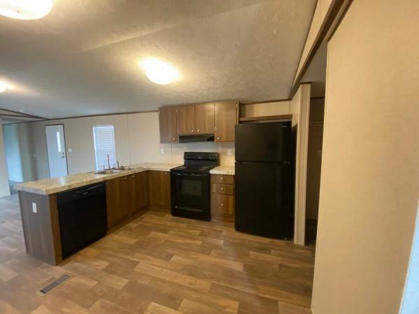 2022 97TRS14663AH22S  Home
