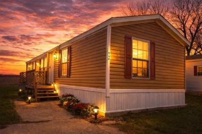 Mobile Home at 2220 Dunkelburg Rd Lot#946 Fort Wayne, IN 46819