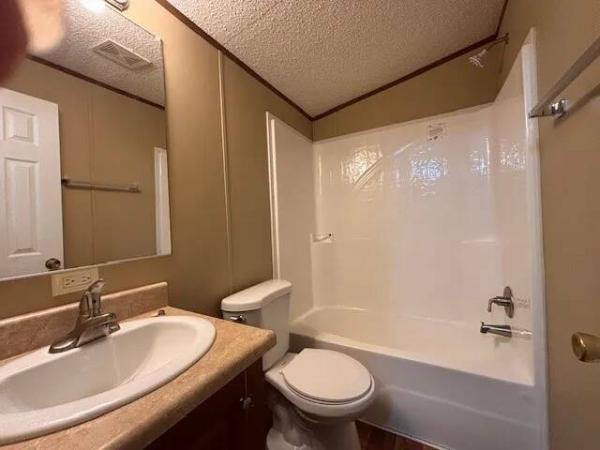 2015 LH166432C  Home