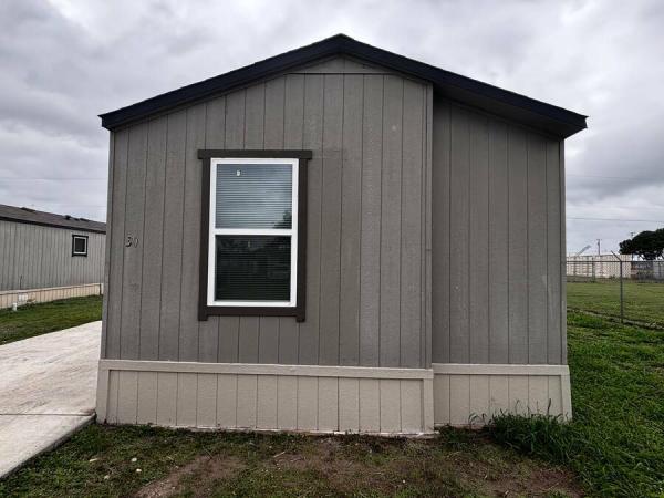 Photo 1 of 2 of home located at 4306 N Business 77 #30Cr Harlingen, TX 78552