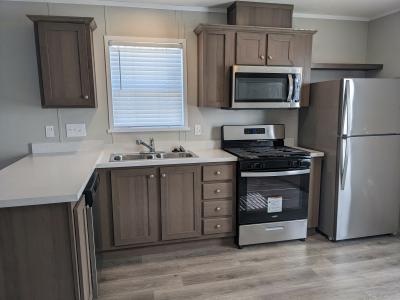 Mobile Home at 300 Forrest Ave., Lot #43 Springfield, IL 62702