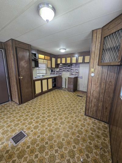 Photo 4 of 8 of home located at 918 Oakwood Drive Altoona, PA 16601
