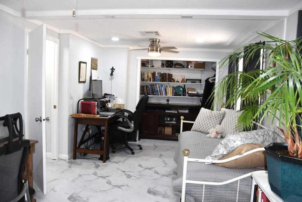 Sunn GoldM Mobile Home