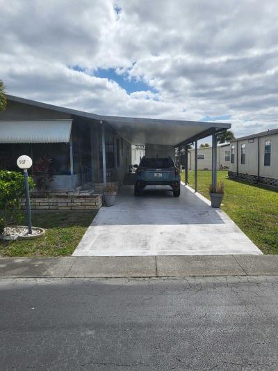 Photo 3 of 22 of home located at 567 Horizon Dr North Fort Myers, FL 33903