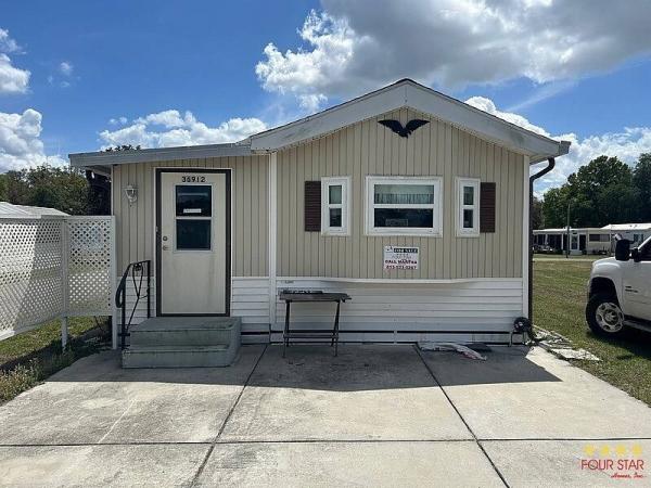 Photo 1 of 2 of home located at 36912 Sing O Long Dr Zephyrhills, FL 33541