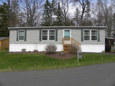 Mobile Home at 51 Cresent City Mhp Clifton Park, NY 12065