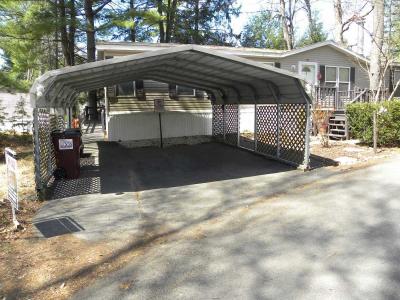 Photo 5 of 34 of home located at 66 Cresent City Mhp Clifton Park, NY 12065