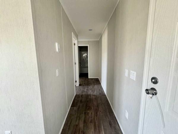 2026 Sunshine COM1670-608 Mobile Home