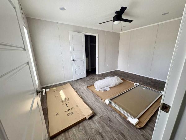 2026 Sunshine COM1670-608 Mobile Home