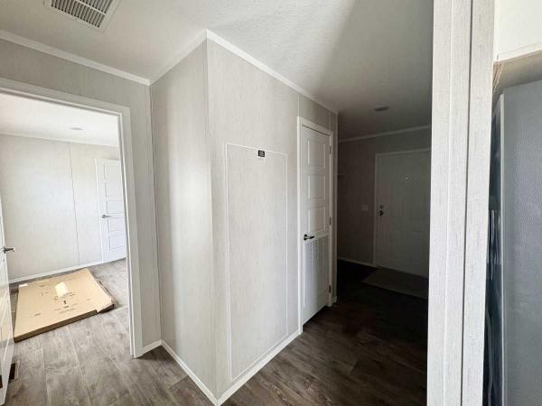 2026 Sunshine COM1670-608 Mobile Home