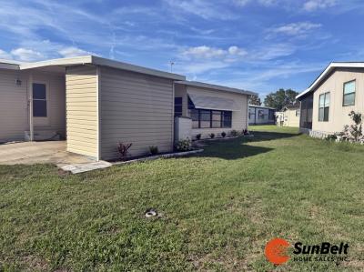 Photo 2 of 21 of home located at 32 Sea Fern Drive Leesburg, FL 34788