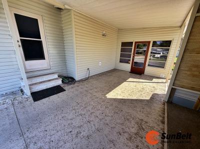 Photo 5 of 21 of home located at 32 Sea Fern Drive Leesburg, FL 34788