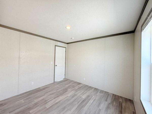 2025 Clayton Manufactured Home