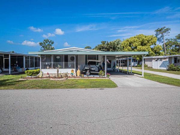 Photo 1 of 2 of home located at 177 Crossways Drive Leesburg, FL 34788