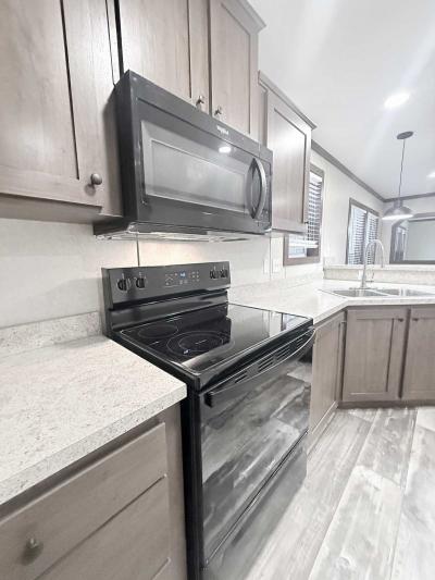 Photo 3 of 8 of home located at 4000 E 134th Street #1003 Chicago, IL 60633