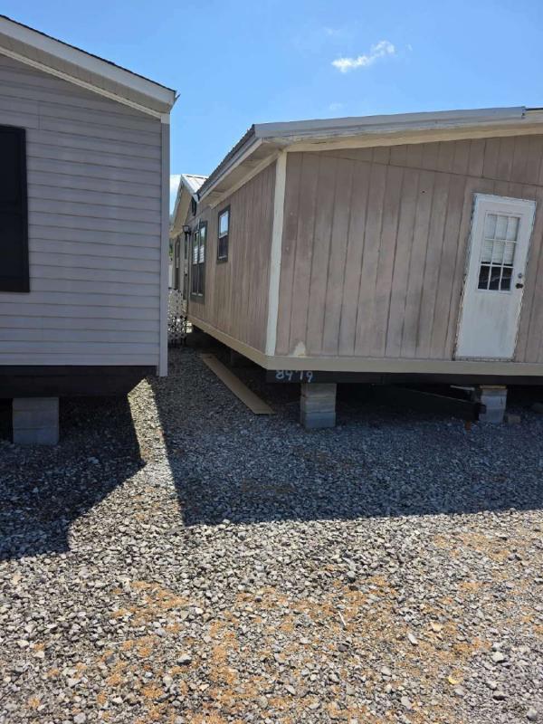 2001 Chandeleur Mobile Home For Sale