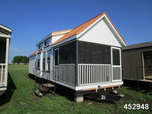Photo 1 of 2 of home located at Crazy Red's Mobile Homes 8451 Palmer Ln Ponder, TX 76259