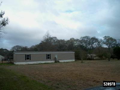 Mobile Home at 8356 Bennett Rd W Grand Bay, AL 36541