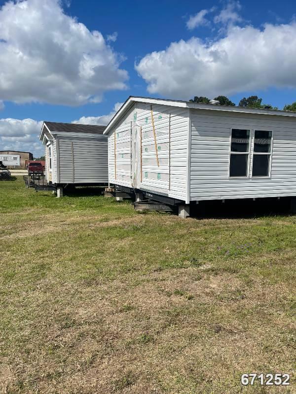Photo 1 of 2 of home located at Wrights Manufactured Homes 21338 Ih-10 Vidor, TX 77662