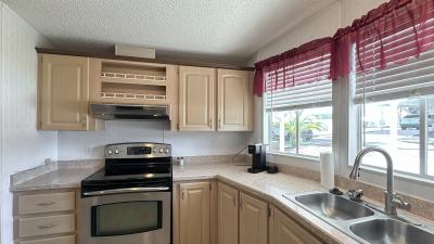 Photo 4 of 18 of home located at 416 Snead Dr Lady Lake, FL 32159