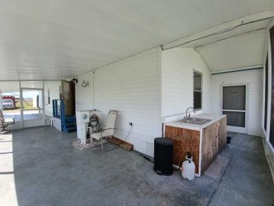 Photo 2 of 8 of home located at 4425 Us Hwy 441 S, Lot 10 Okeechobee, FL 34974