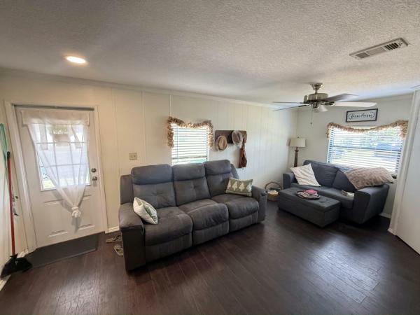1985 Palm HS Manufactured Home