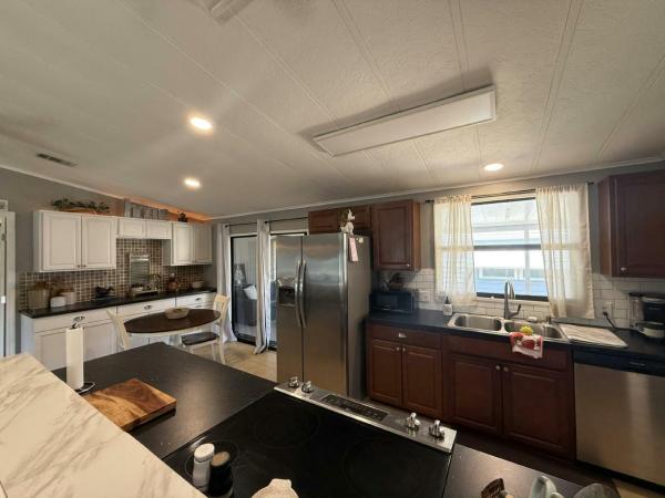 1985 Palm HS Manufactured Home