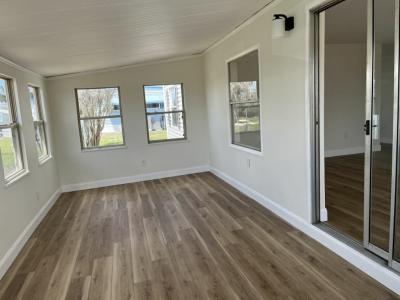 Photo 5 of 20 of home located at 478 Hillcrest Lane Ellenton, FL 34222