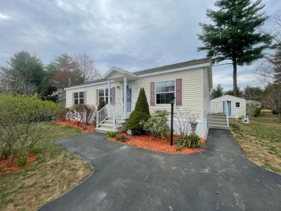 Photo 3 of 23 of home located at 10 Shadycrest Drive Nashua, NH 03062