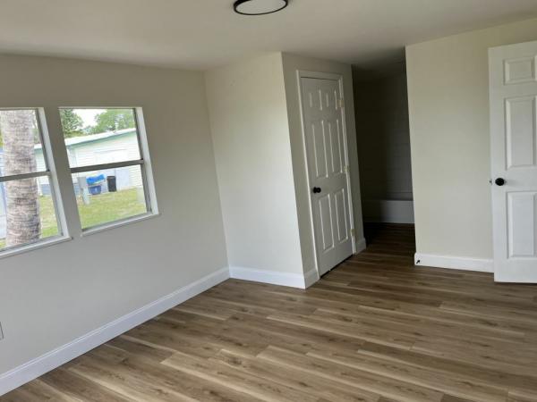 1976 ELEU Mobile Home