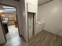 1999 Commodore Mobile Home