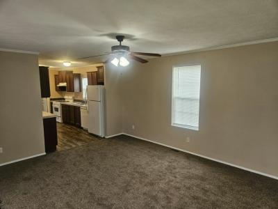 Photo 3 of 14 of home located at 16031 Beech Daly, #87 Taylor, MI 48180