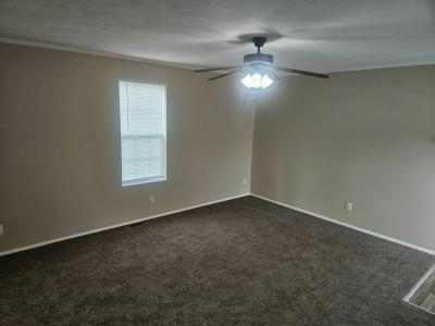 Photo 4 of 14 of home located at 16031 Beech Daly, #87 Taylor, MI 48180