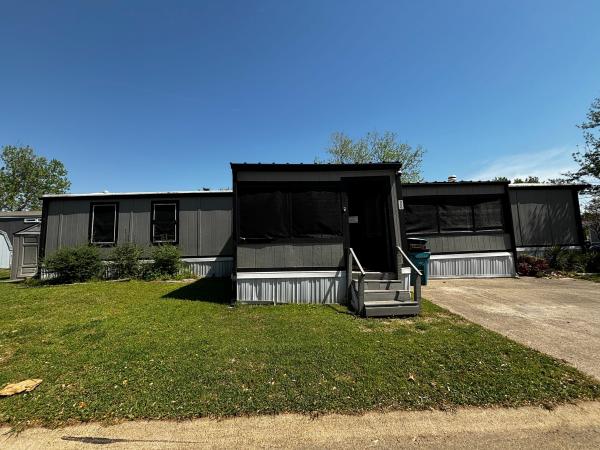 1986  Mobile Home For Sale