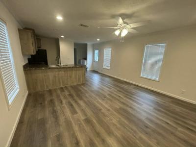 Photo 3 of 16 of home located at 10201 W Beaver St #184 Jacksonville, FL 32220